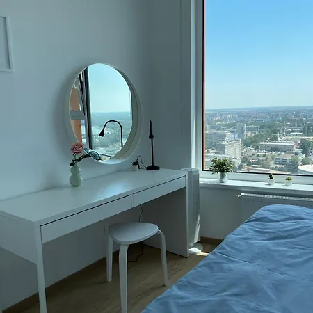 View From 30. Floor, Parking Price Included * ブラチスラヴァ