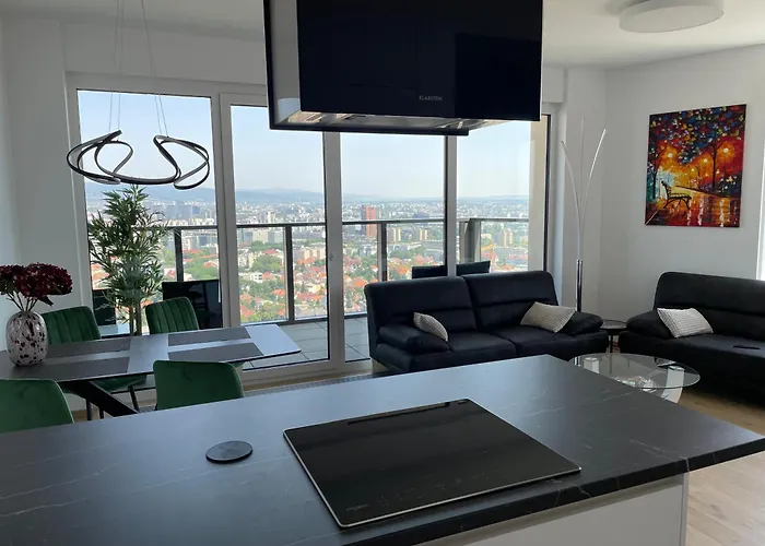 View From 30. Floor, Parking Price Included * ברטיסלאבה